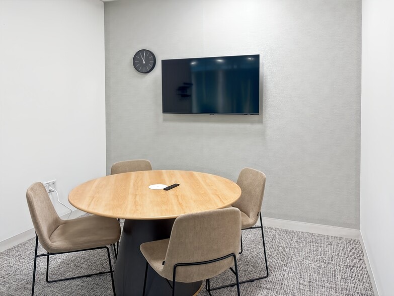 More Photos Of 200 Rivers Edge Dr, Medford Coworking Space