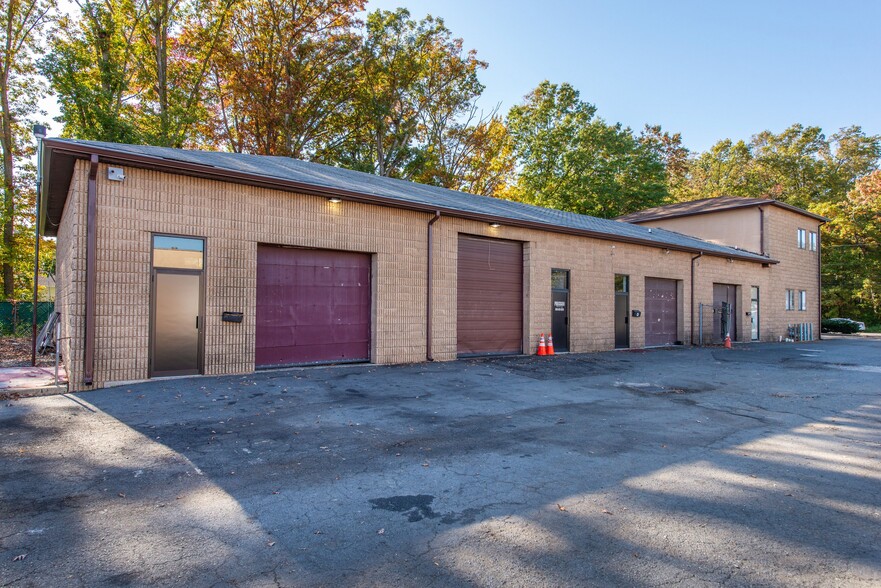 More Photos Of 1150 Newton St, North Brunswick Warehouse For Lease
