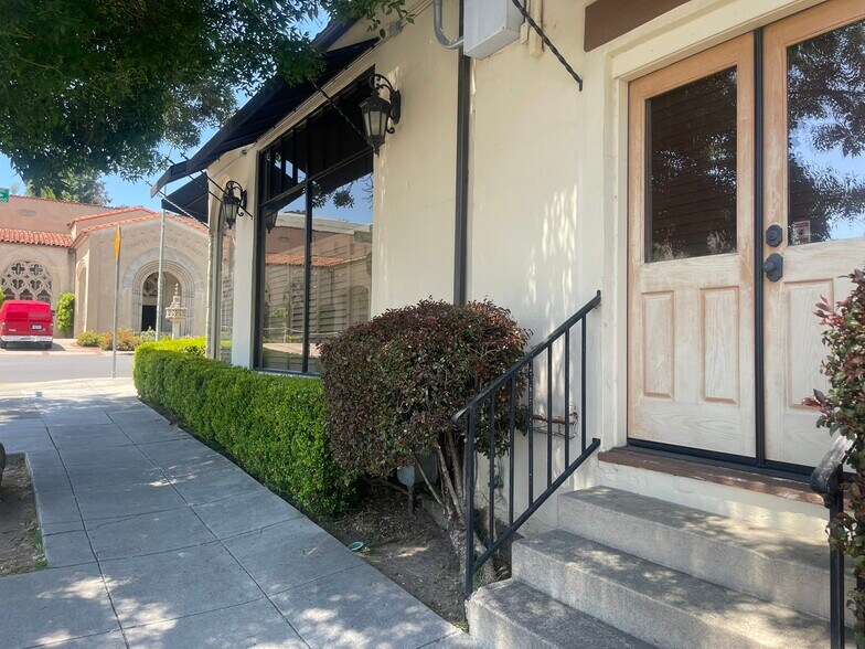 More Photos Of 4490 Piedmont Ave, Oakland Office For Sale