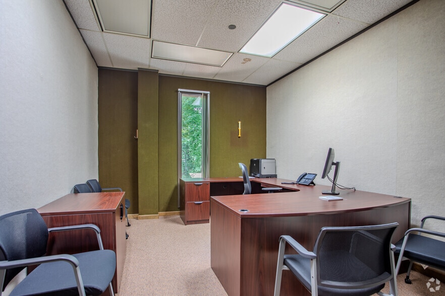 More Photos Of 951 Wendell Blvd, Wendell Manufacturing For Lease