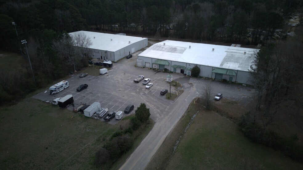 More Photos Of 36 E Edgerton St, Smithfield Warehouse For Sale