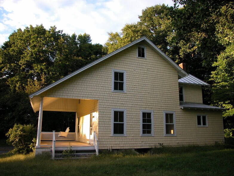 More Photos Of 37-60 Blackburn Rd, Selkirk Apartments For Sale