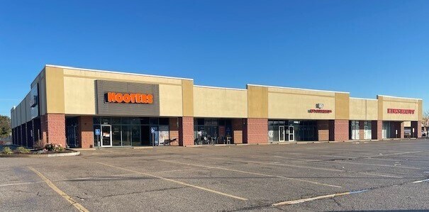 Primary Photo Of 301-341 Market Pl, Fairview Heights Unknown For Lease