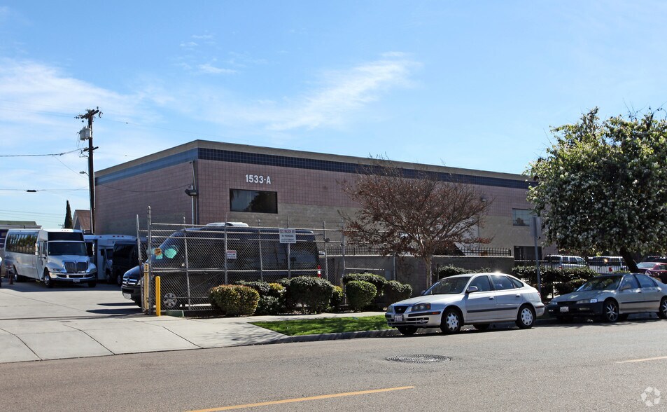 More Photos Of 1533 Wilson Ave, National City Manufacturing For Lease