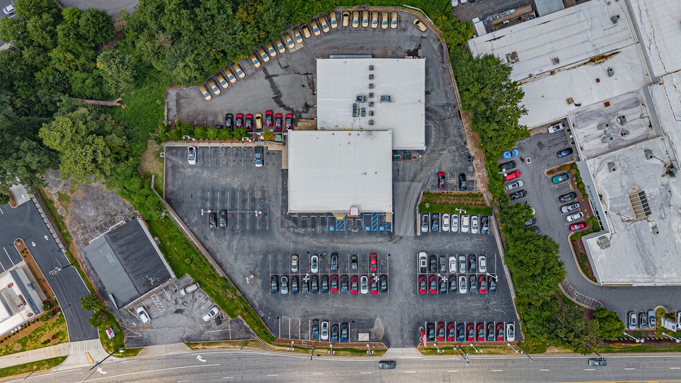 More Photos Of 1580 Church St, Decatur Auto Dealership For Sale