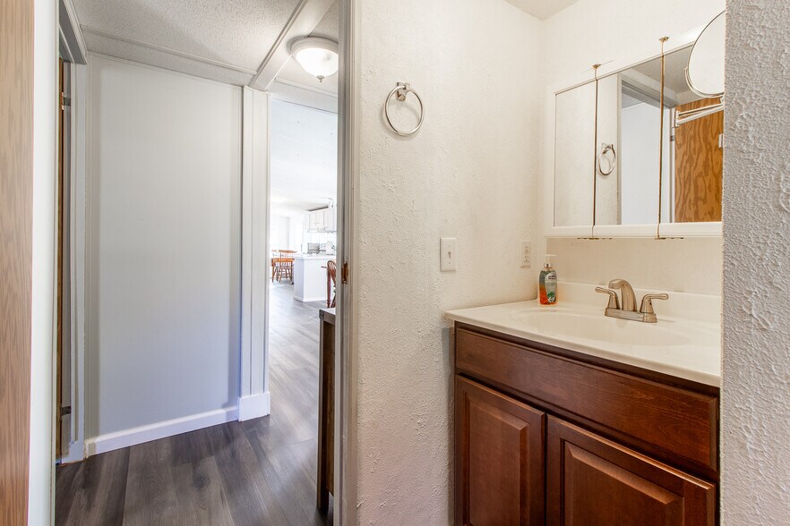 More Photos Of 20221 SW 5th Pl, Dunnellon Specialty For Sale