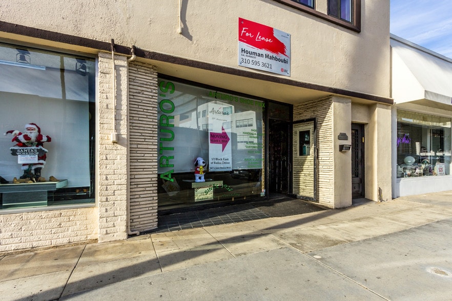 More Photos Of 468 N Bedford Dr, Beverly Hills Storefront For Lease