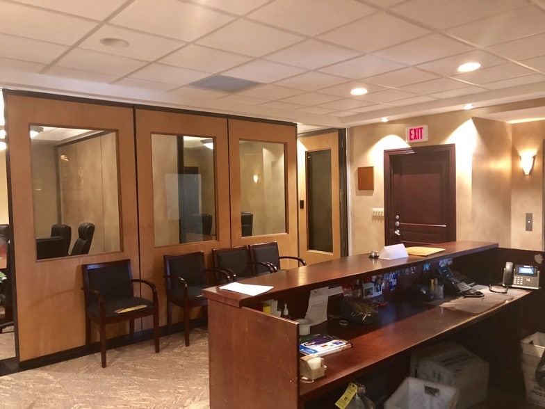 244254 Mineola Blvd, Mineola, NY 11501 Medical For Sale