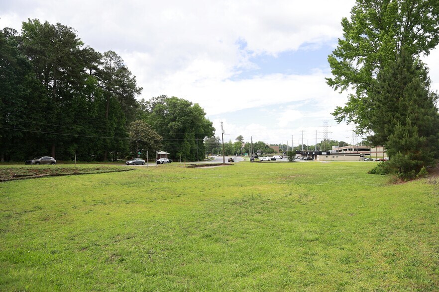 More Photos Of 5936 Jonesboro Rd, Morrow Land For Lease