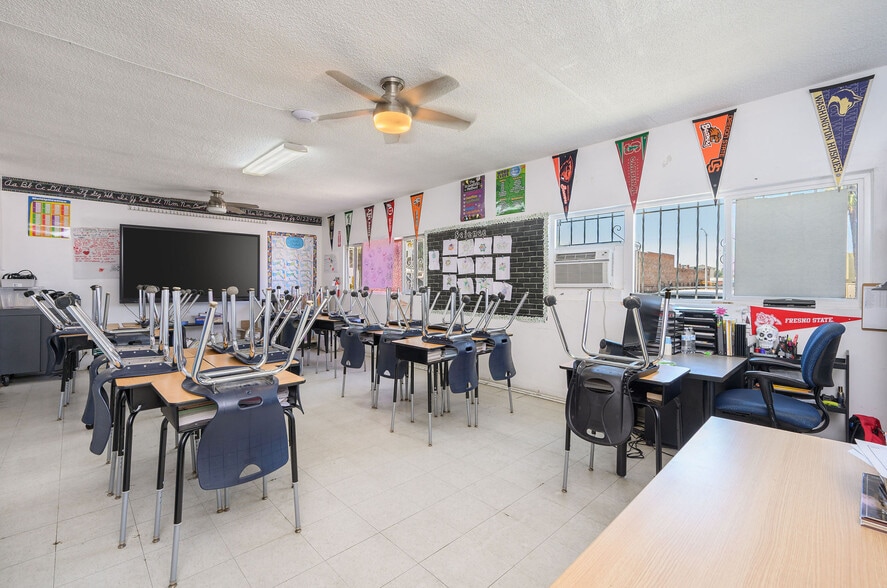 More Photos Of 400 S Santa Fe Ave, Compton Religious Facility For Sale