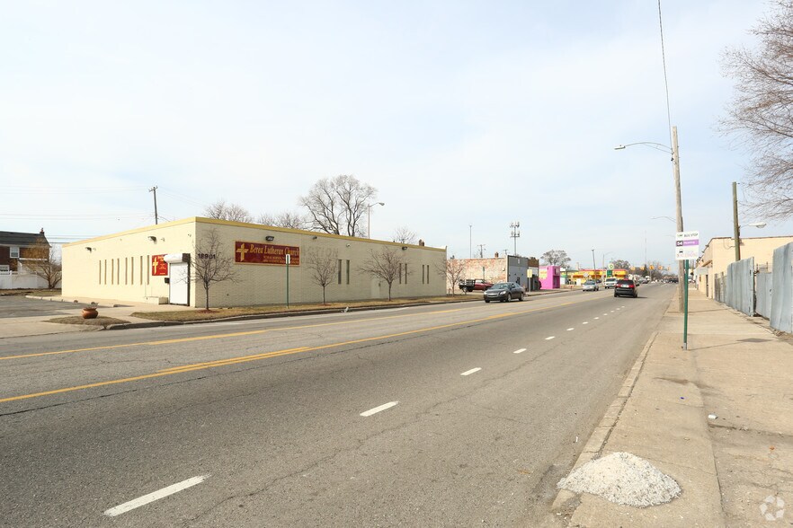 More Photos Of 18901 Wyoming St, Detroit Religious Facility For Lease