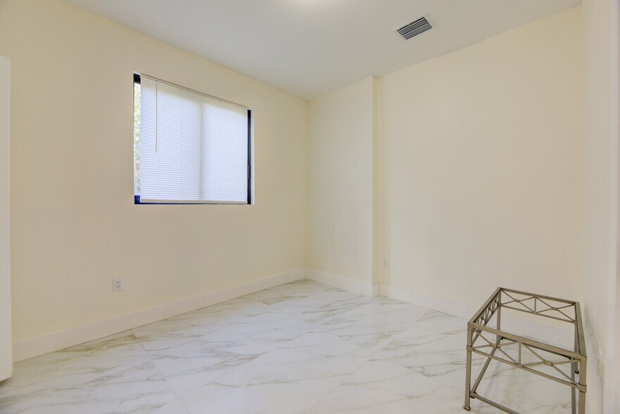 More Photos Of 742 NW 70th St, Miami Apartments For Sale