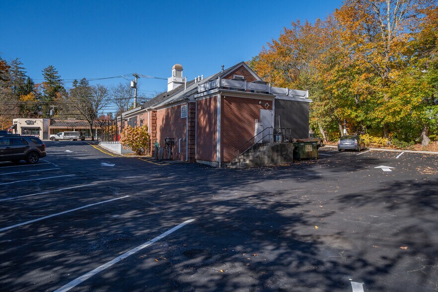 More Photos Of 445 E Main St, Mount Kisco Freestanding For Sale