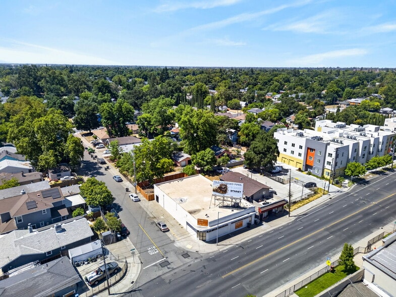 More Photos Of 3930 Broadway, Sacramento Freestanding For Sale