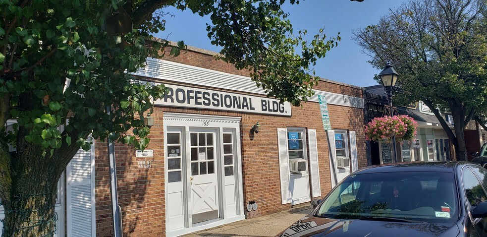 More Photos Of 193-199 Broadway, Amityville, NY 11701, USA Broadway, Amityville Medical For Lease