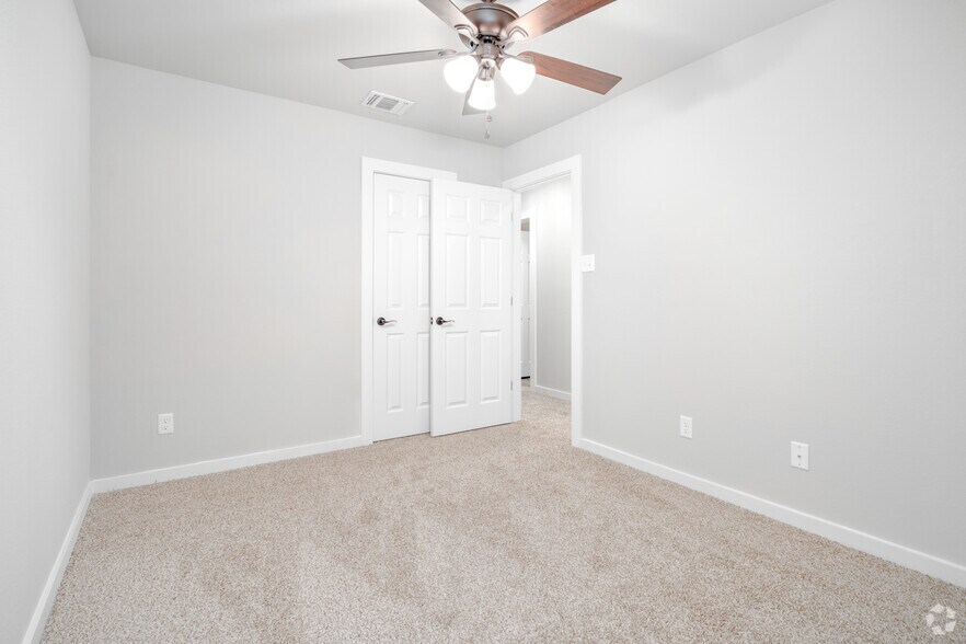 More Photos Of 11327 Clearmine St, San Antonio Apartments For Sale