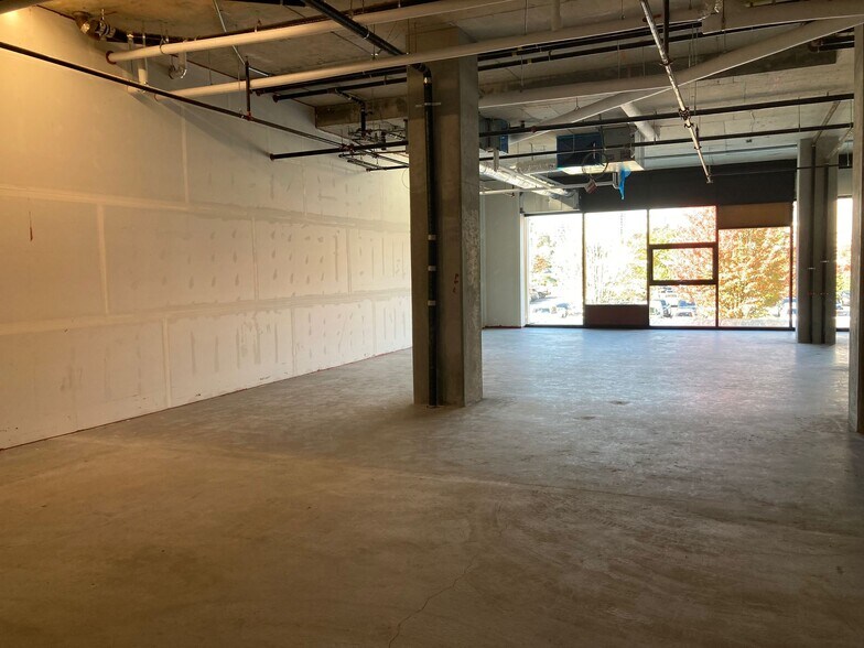 More Photos Of 1526 Finlay St, White Rock Apartments For Sale