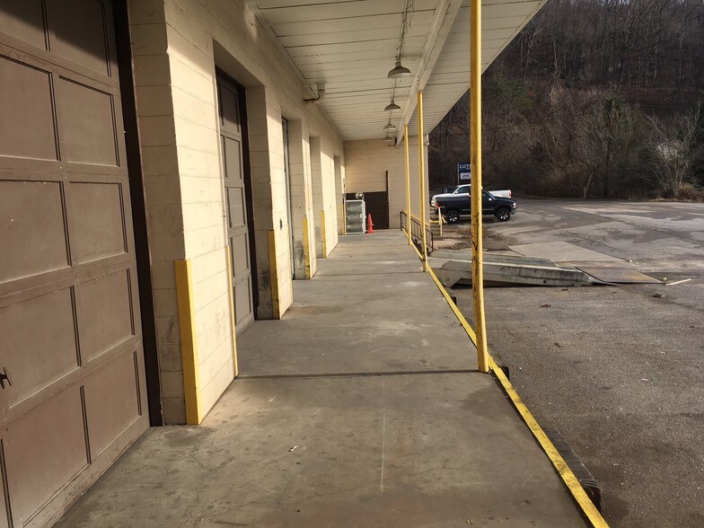 More Photos Of 415 1st Ave, Nitro Industrial For Sale