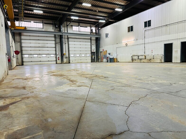 More Photos Of 785001 Township Road 785a, Rycroft Warehouse For Sale