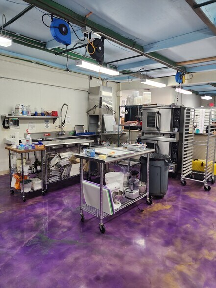 More Photos Of 3109 Los Arboles Ave NE, Albuquerque Warehouse For Sale