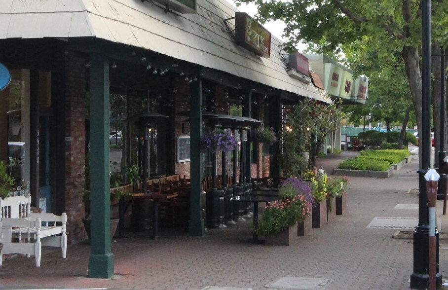 More Photos Of 3572-3578 Mt Diablo Blvd, Lafayette Storefront For Lease