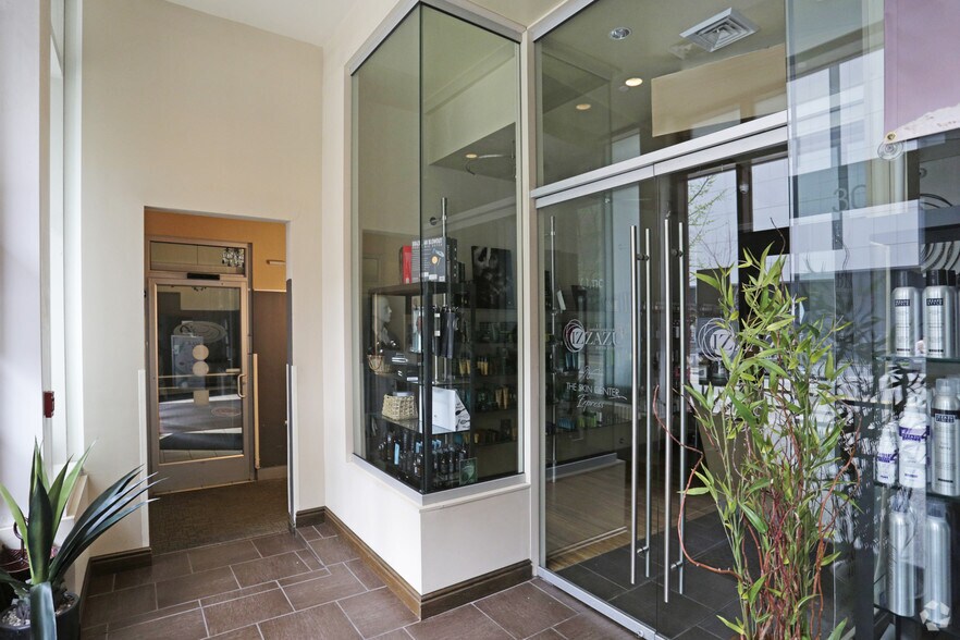 More Photos Of 301 5th Ave, Pittsburgh Office Residential For Lease