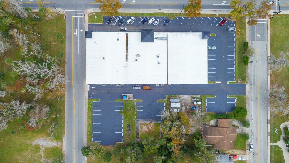 More Photos Of 955 Orange Ave, Daytona Beach Freestanding For Lease