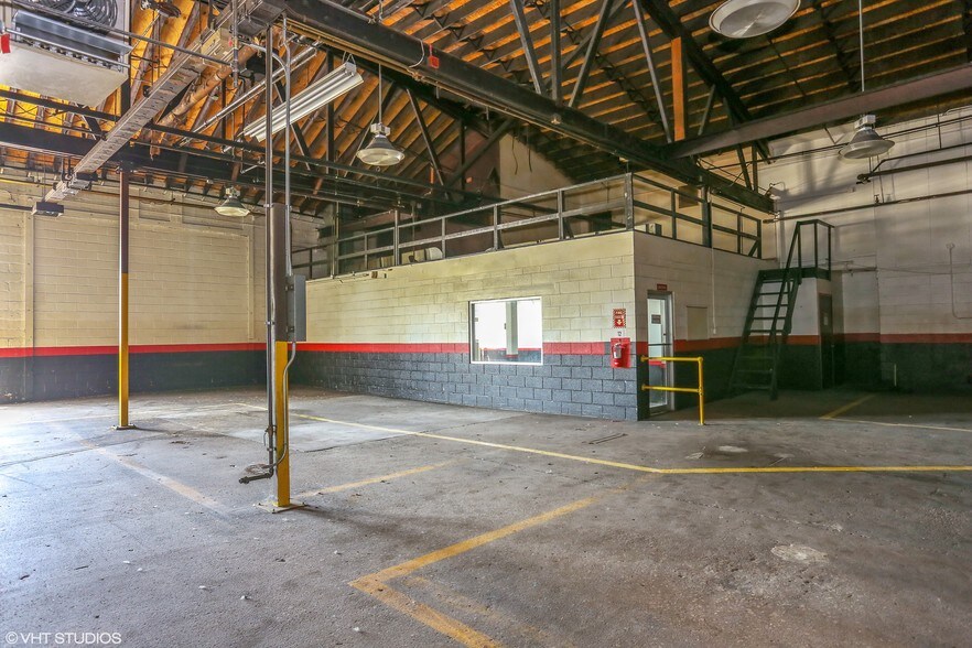 More Photos Of 1919 E Us Highway 12, Michigan City Manufacturing For Lease