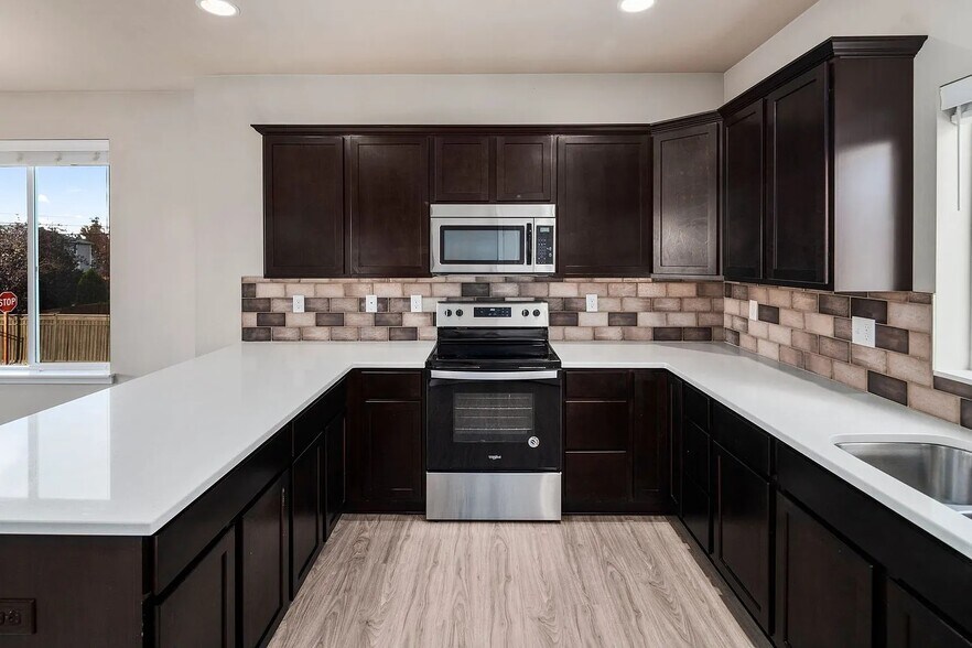More Photos Of 17825 22nd Ave E, Tacoma Apartments For Sale