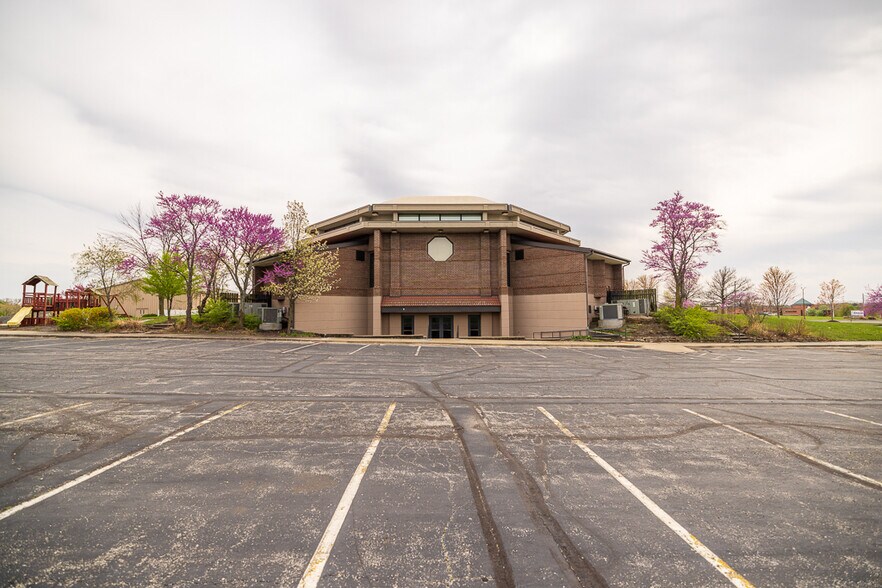 More Photos Of 800 SW 150 Hwy, Lee's Summit Office For Sale