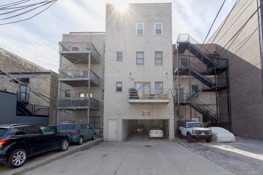 More Photos Of 1532 W Fullerton Ave, Chicago Storefront Retail Residential For Sale