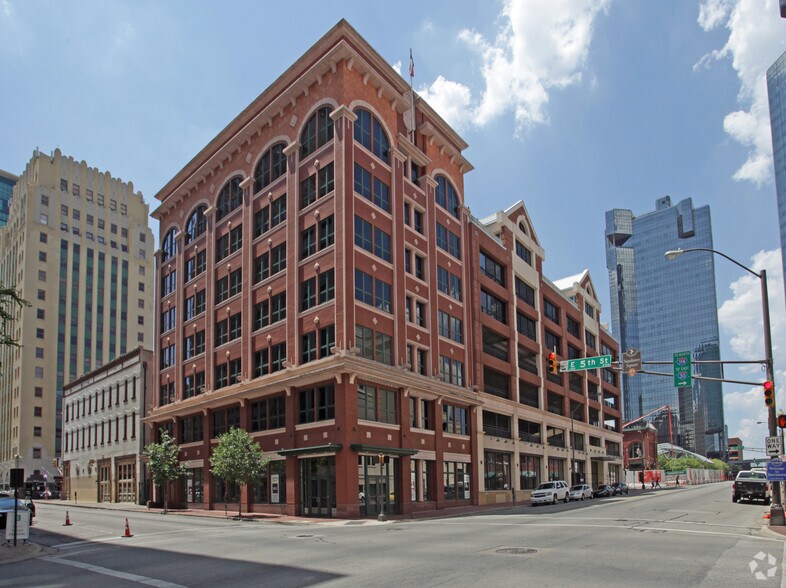 More Photos Of 500 Commerce St, Fort Worth Office For Sale