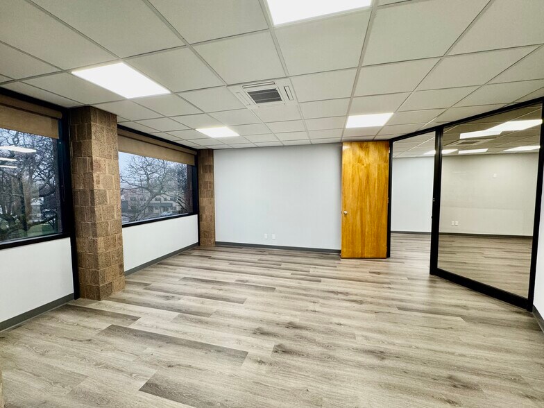 More Photos Of 111 Brook St, Scarsdale Loft Creative Space For Lease