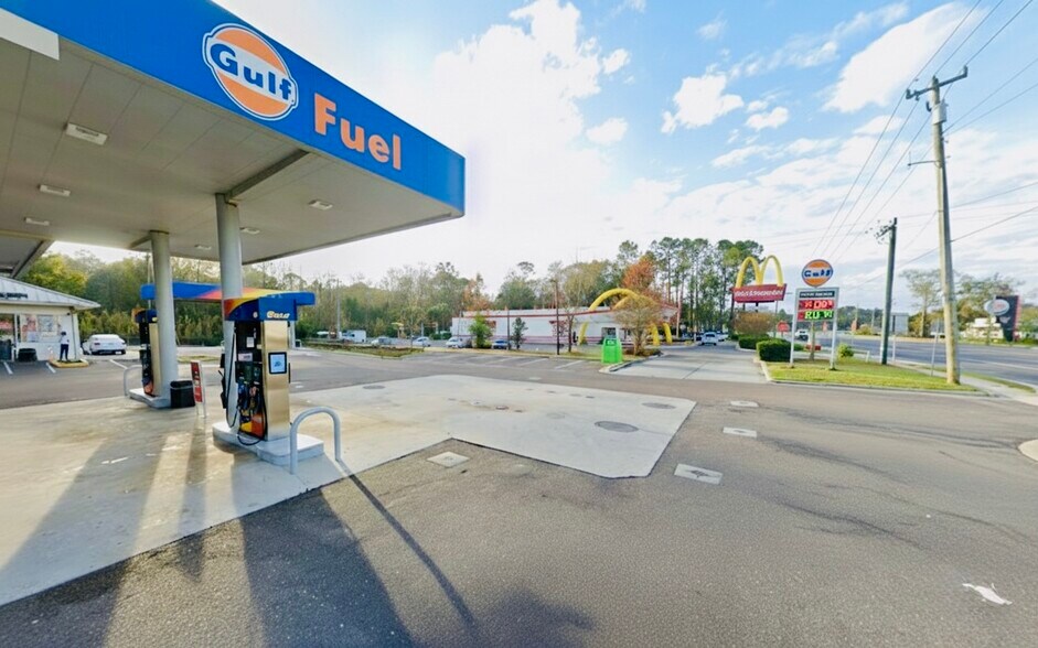 More Photos Of 800 S Walnut St, Starke Service Station For Sale