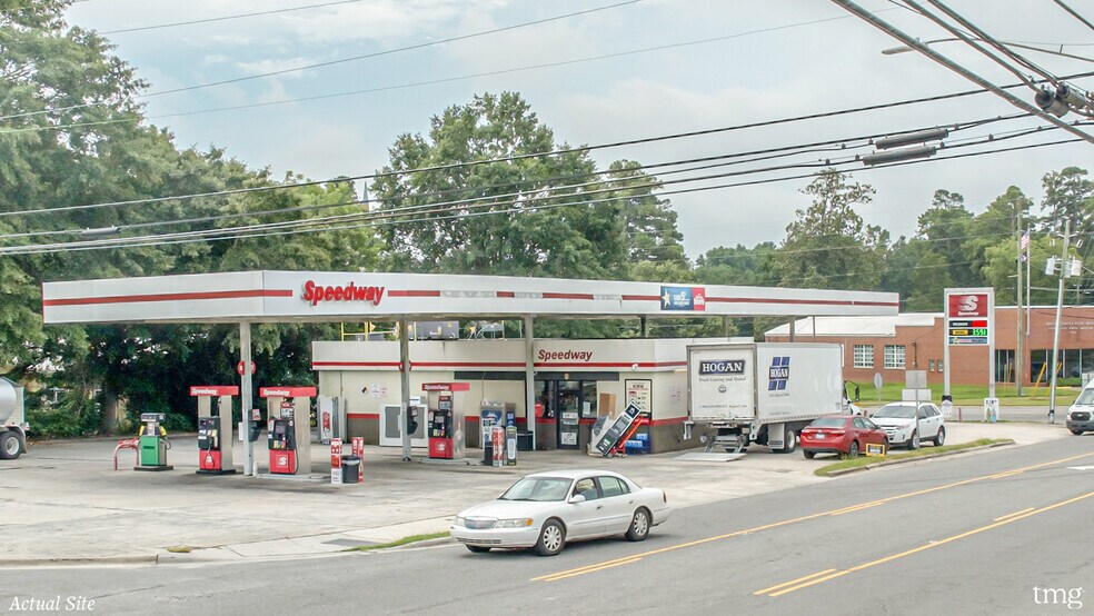 More Photos Of 204 N Main St, Kenansville Convenience Store For Sale