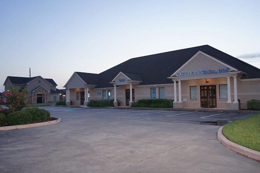 More Photos Of 21510 Kingsland Blvd, Katy Medical For Lease