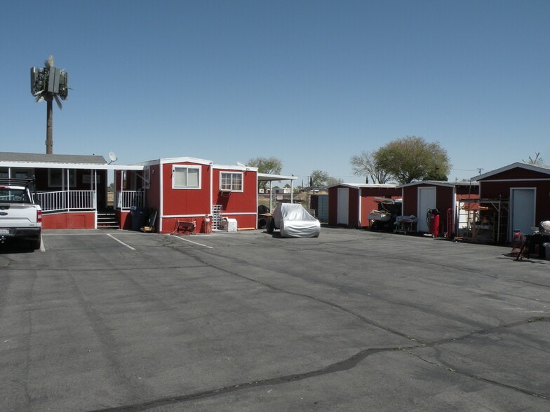 More Photos Of 3121 E Avenue I, Lancaster Freestanding For Sale