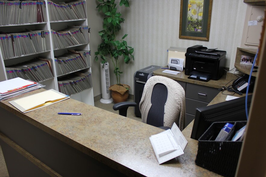 More Photos Of 183 S Bloomingdale Rd, Bloomingdale Medical For Lease