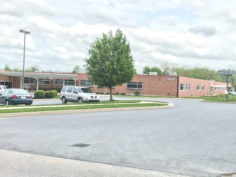 More Photos Of 1600 Sixth Ave, York Medical For Lease