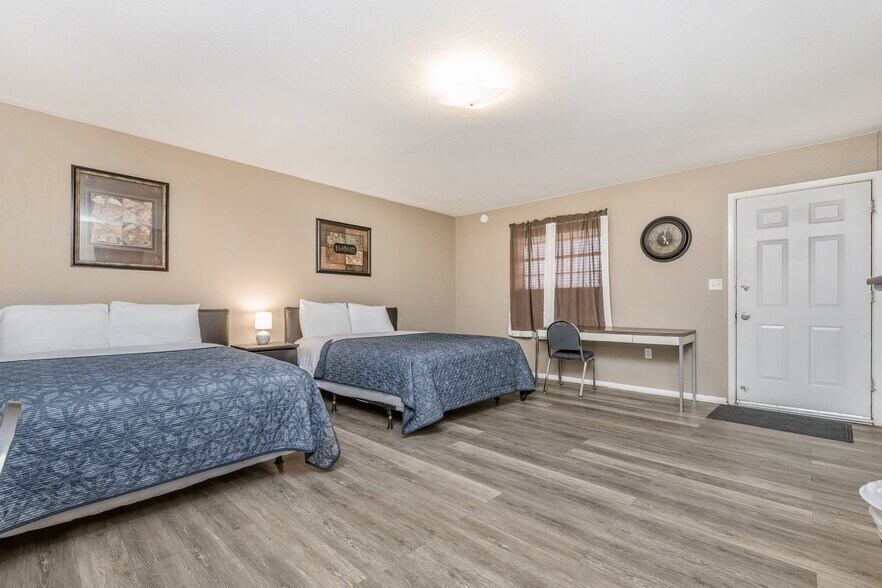 More Photos Of Falcon Motel, Stinnett Hotel For Sale