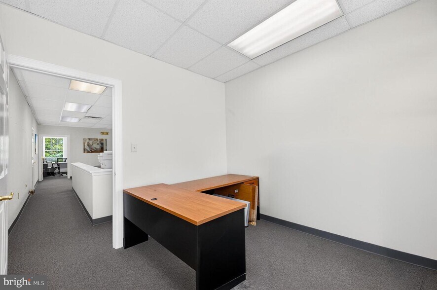 More Photos Of 7119 Salem Fields Blvd, Fredericksburg Office For Lease