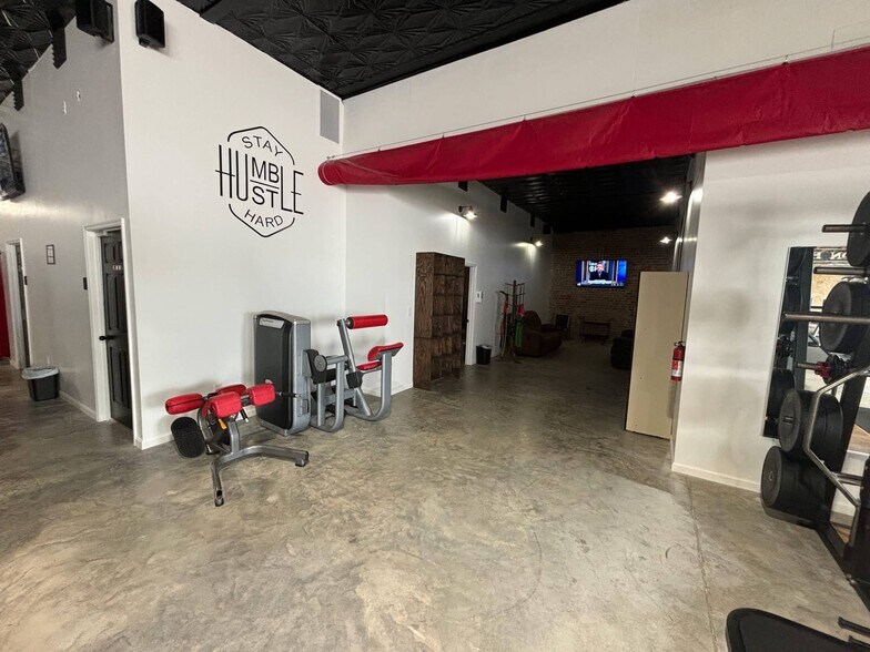 Primary Photo Of 434 W 12th St, Alma Specialty For Sale