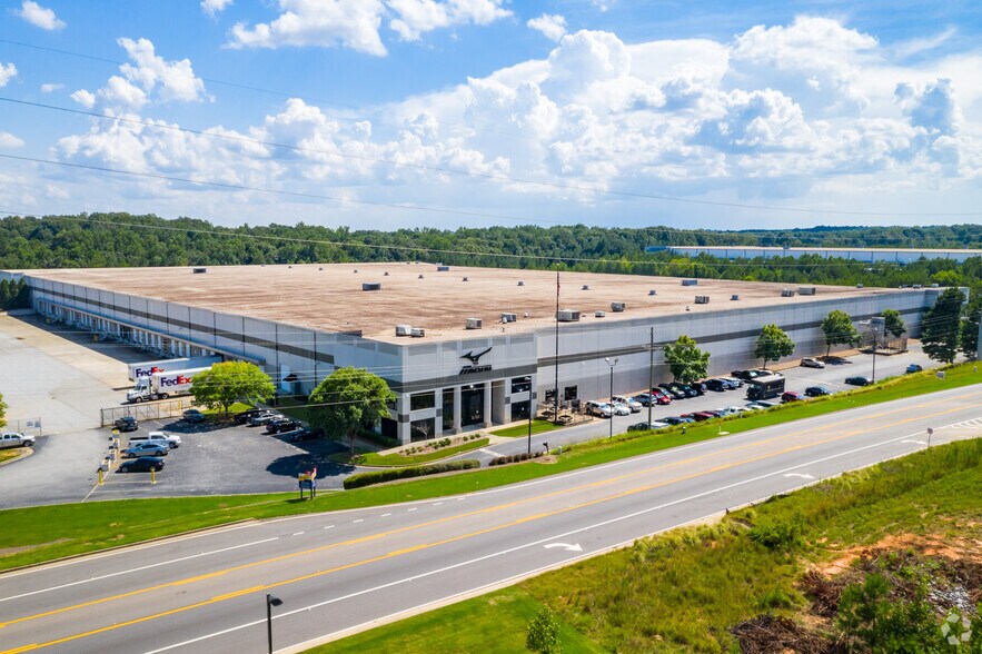 More Photos Of 920 Highway 124, Braselton Distribution For Lease