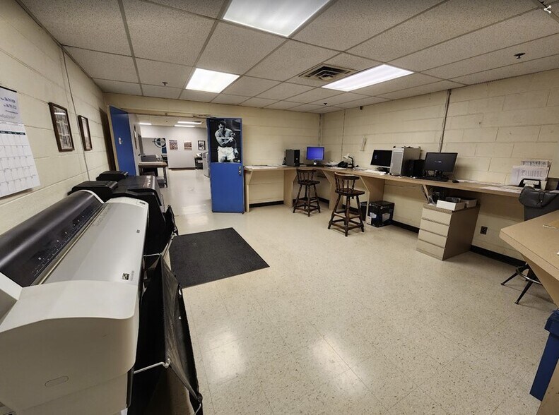More Photos Of 6025 Wall St, Sterling Heights Warehouse For Sale