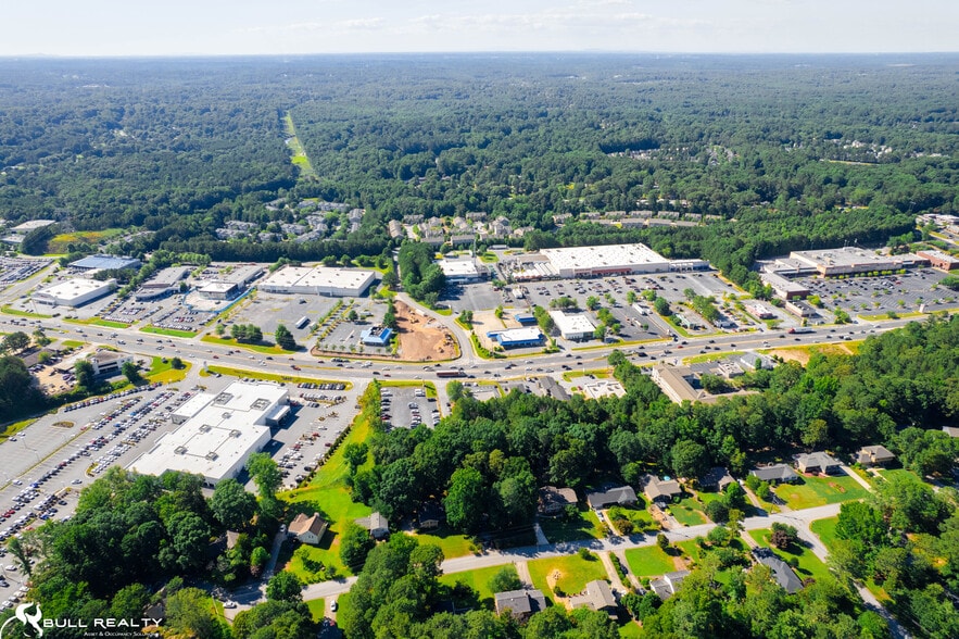 More Photos Of 4175 Stone Mountain Hwy, Lilburn Service Station For Sale