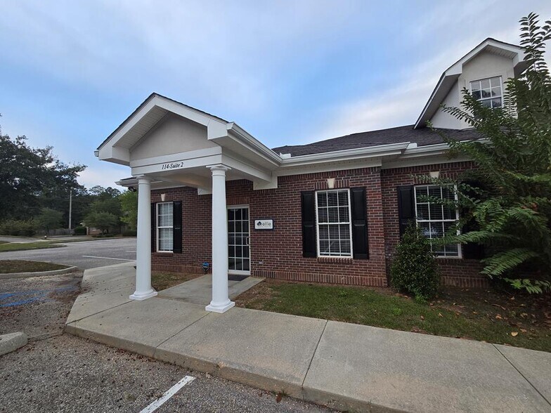More Photos Of 114 Adris Pl, Dothan Office For Lease