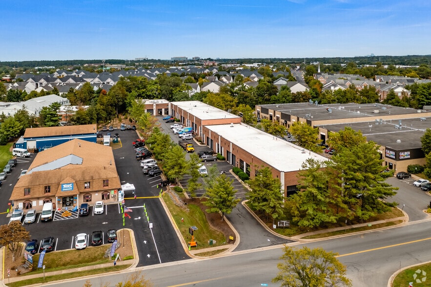 More Photos Of 14004 Willard Rd, Chantilly Research And Development For Sale