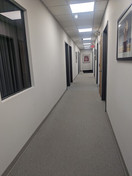 More Photos Of 1 Pond Rd, Rockleigh Warehouse For Lease