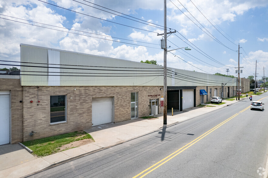 Primary Photo Of 161 Woodbine St, Bergenfield Warehouse For Lease