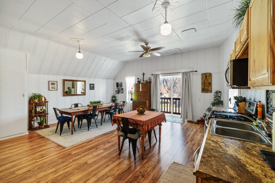 More Photos Of 104 N 3rd St, Kremmling Storefront Retail Residential For Sale